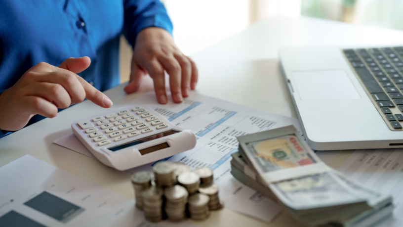 Teciomar Ábila explica como o juros composto pode transformar sua vida financeira com estratégias inteligentes.