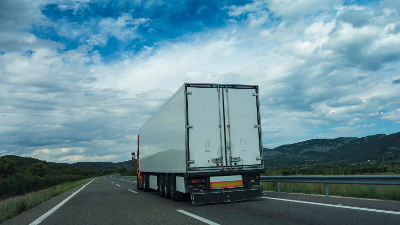 Avantec Transportes mostra como a logística doméstica eficiente transforma a rotina em fluidez e economia de tempo.
