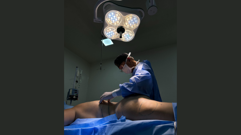 Milton Seigi Hayashi explica o uso de nanofat na enxertia de gordura regenerativa.