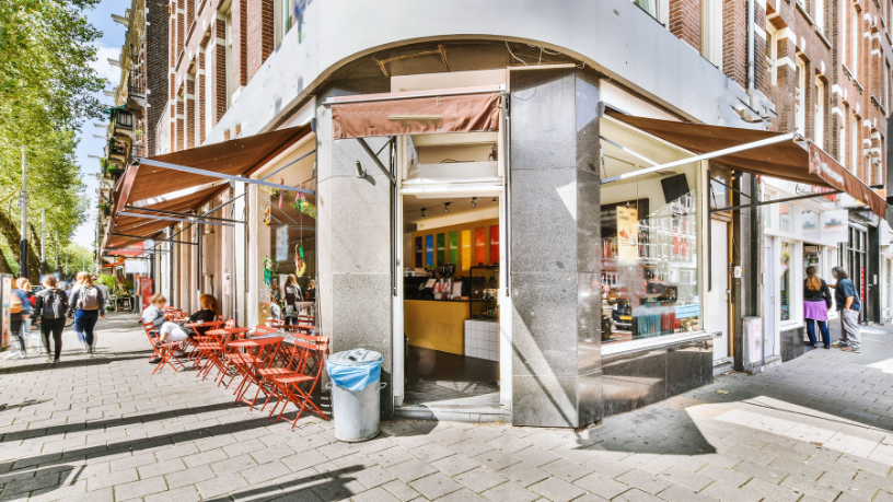 Fachadas ativas fortalecem a interação entre rua e edifício com Alex Nabuco Dos Santos.