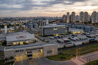 JBS deixa de ser companhia aberta no Brasil e reforça transformação das grandes fortunas em 2026